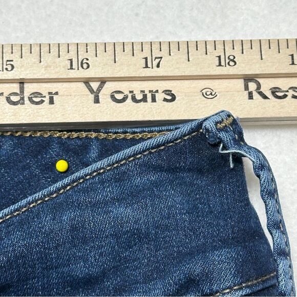 Torrid Super Soft Jegging Size 18S SHORT Blue Dark Wash Distressed Soft Stretchy - Picture 6 of 9